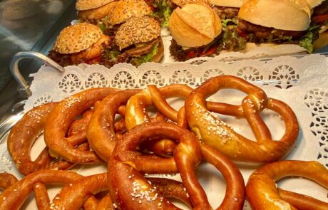 240782834_189032196535224_5758101754619992514_n